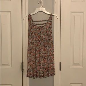 Flowy tank